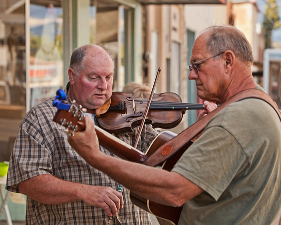 JAMMIN' ON MAIN