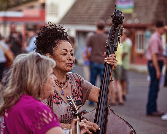 JAMMIN' ON MAIN