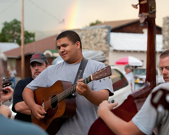 JAMMIN' ON MAIN