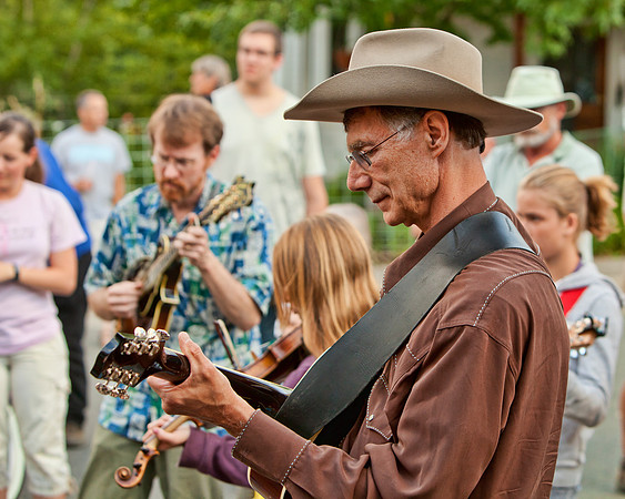JAMMIN' ON MAIN