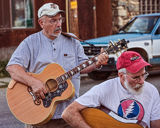 JAMMIN' ON MAIN