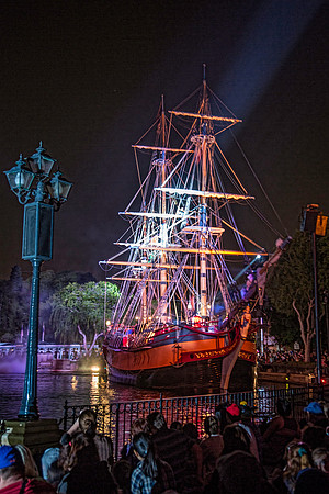 1E3A1353 DISNEYLAND