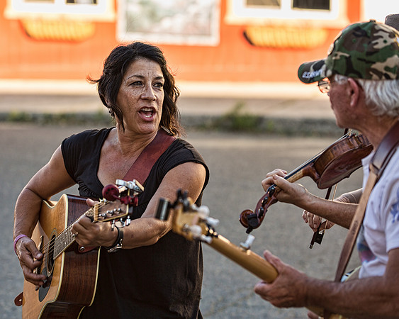 JAMMIN' ON MAIN