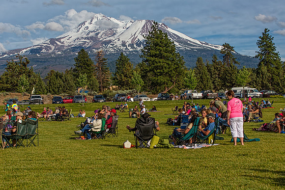 1E3A5032 MT SHASTA FROM HOY PARK - Copy