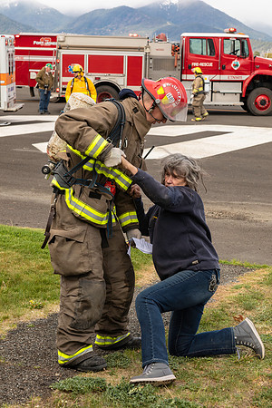 ASSISTING WALKING WOUNDED E75A2272