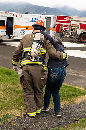 ASSISTING WALKING WOUNDED E75A2273