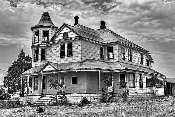 619C - ABANDONED HOUSE TDBWS (1:1.5)