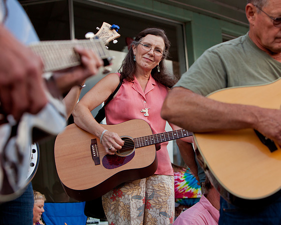 JAMMIN' ON MAIN