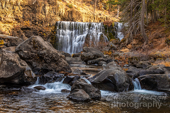 #689 - MIDDLE FALLS ON THE McCLOUD (1:1.5)