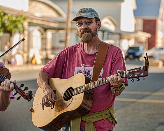 JAMMIN' ON MAIN