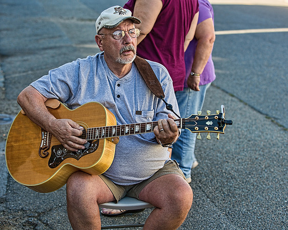 JAMMIN' ON MAIN