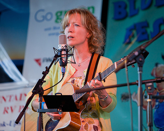 IMG_3326 SUSIE GLAZE & THE HILONESOME BAND