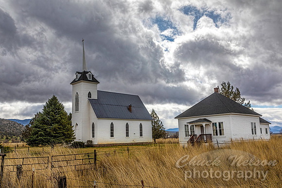 #747 - LITTLE SHASTA CHURCH (1:1.5)