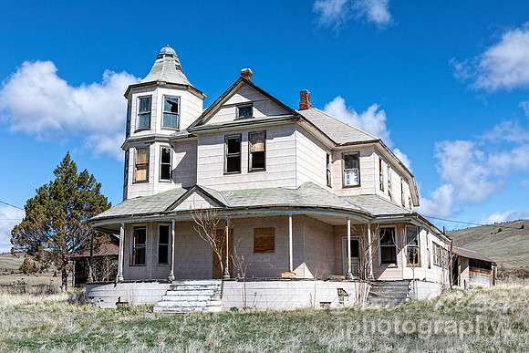 #761A - ABANDONED FARM HOUSE (1:1.5)