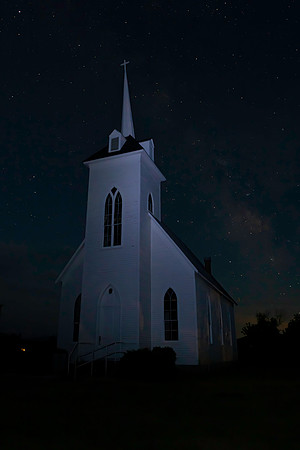 #775 - LITTLE SHASTA CHURCH UNDER STARRY SKY (1:1.5)