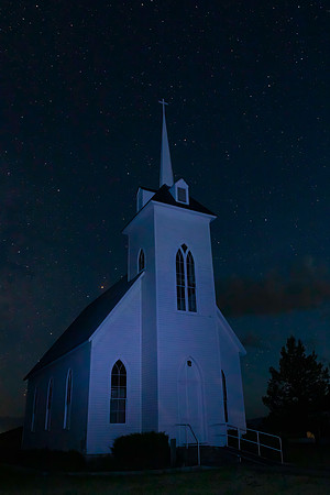 #777 - LITTLE SHASTA CHURCH UNDER STARRY SKY (1:1.5)