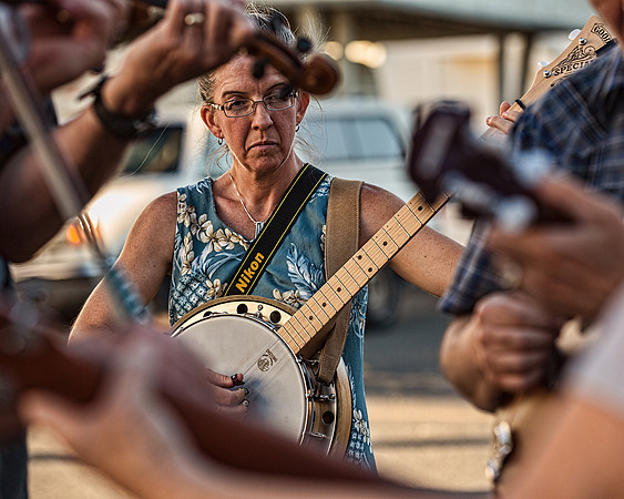 JAMMIN' ON MAIN - SERIOUSLY JAMMIN'