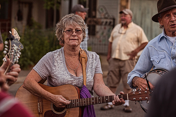JAMMIN' ON MAIN