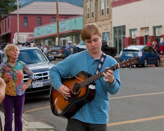 JAMMIN' ON MAIN