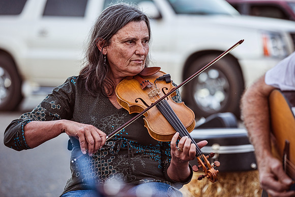 JAMMIN' ON MAIN