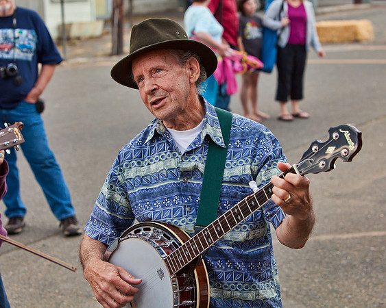 JAMMIN' ON MAIN