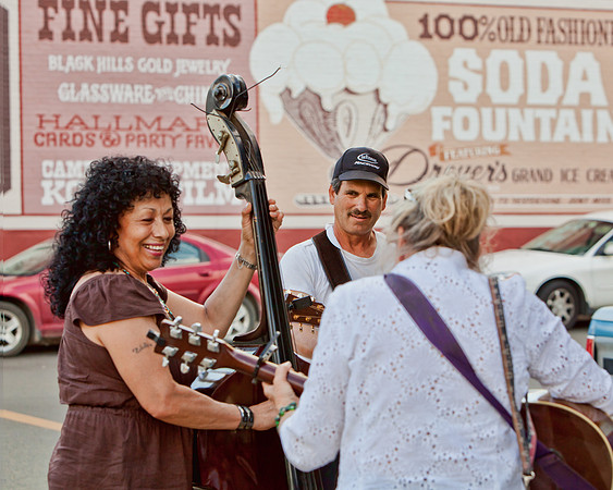 JAMMIN' ON MAIN