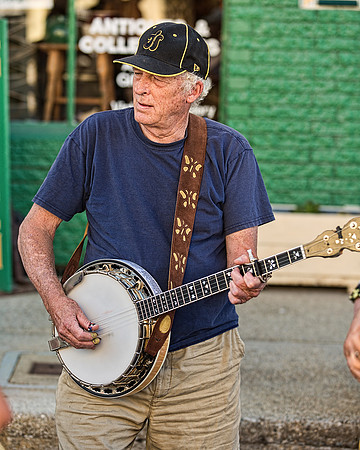 JAMMIN' ON MAIN