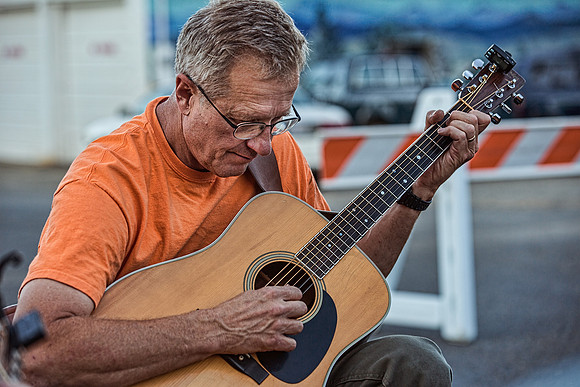 JAMMIN' ON MAIN
