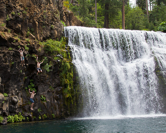 MIDDLE FALLS JUMPERS 8x10 A