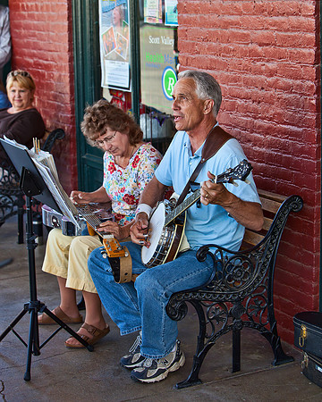 JAMMIN' ON MAIN