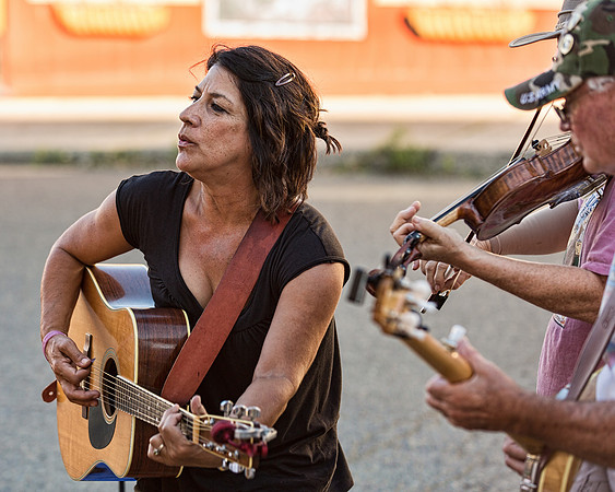 JAMMIN' ON MAIN