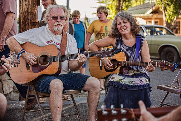 JAMMIN' ON MAIN