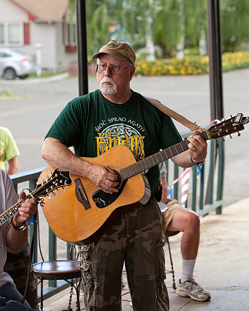 JAMMIN' ON MAIN