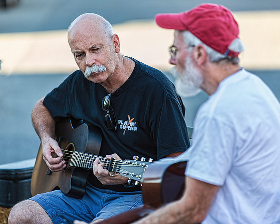 JAMMIN' ON MAIN