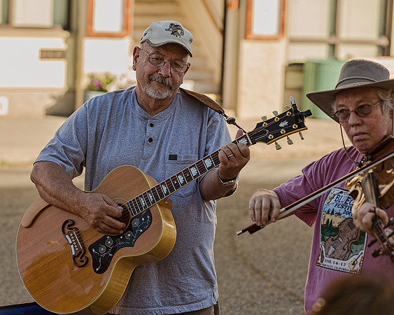 JAMMIN' ON MAIN
