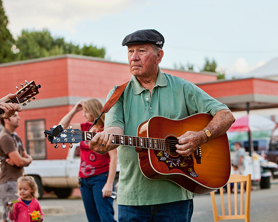 JAMMIN' ON MAIN
