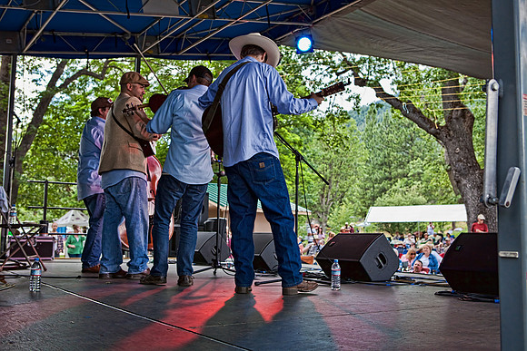 SNAP JACKSON AND THE KNOCK ON WOOD PLAYERS