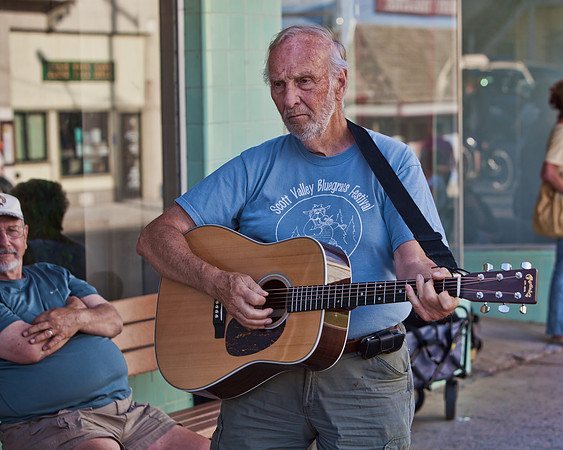 JAMMIN' ON MAIN