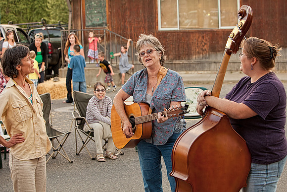 JAMMIN' ON MAIN